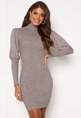 knitted-puff-sleeve-dress-grey