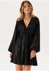 sparkling-balloon-sleeve-dress