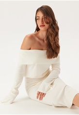 off-shoulder-knitted-midi-dress-offwhite