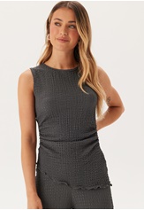 structure-sleeveless-top-1