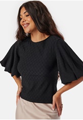 volume-sleeve-blouse