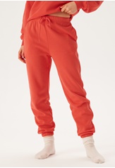 chilli-hw-sweat-pants-poppy-red