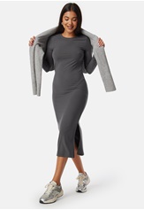 kylie-o-neck-midi-dress-magnet