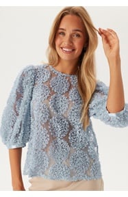 BUBBLEROOM 3D Flower Puff Sleeve Blouse