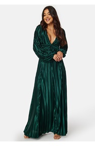 Bubbleroom Occasion Mae Pleated Gown