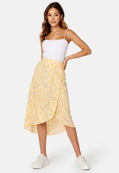Happy Holly Ria high low skirt Light yellow / Patterned bubbleroom.dk