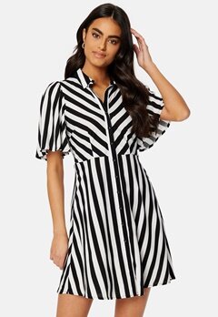 Y.A.S Savanna 2/4 Shirt Dress Black Stripes:WHITE
 bubbleroom.dk