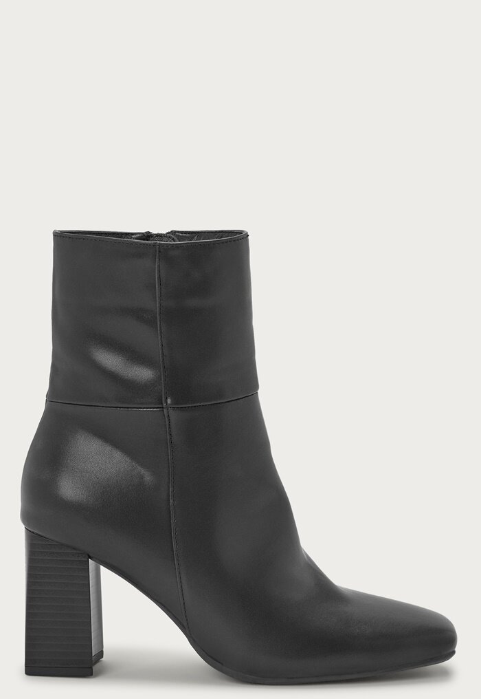 BUBBLEROOM Ankle Boot