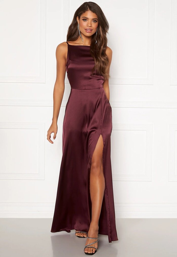 Bubbleroom Occasion Drapy-Back Slit Satin Gown