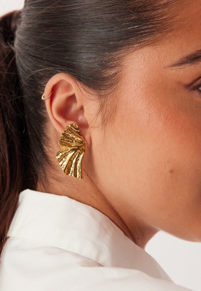 BY JOLIMA Feather Earring Gold